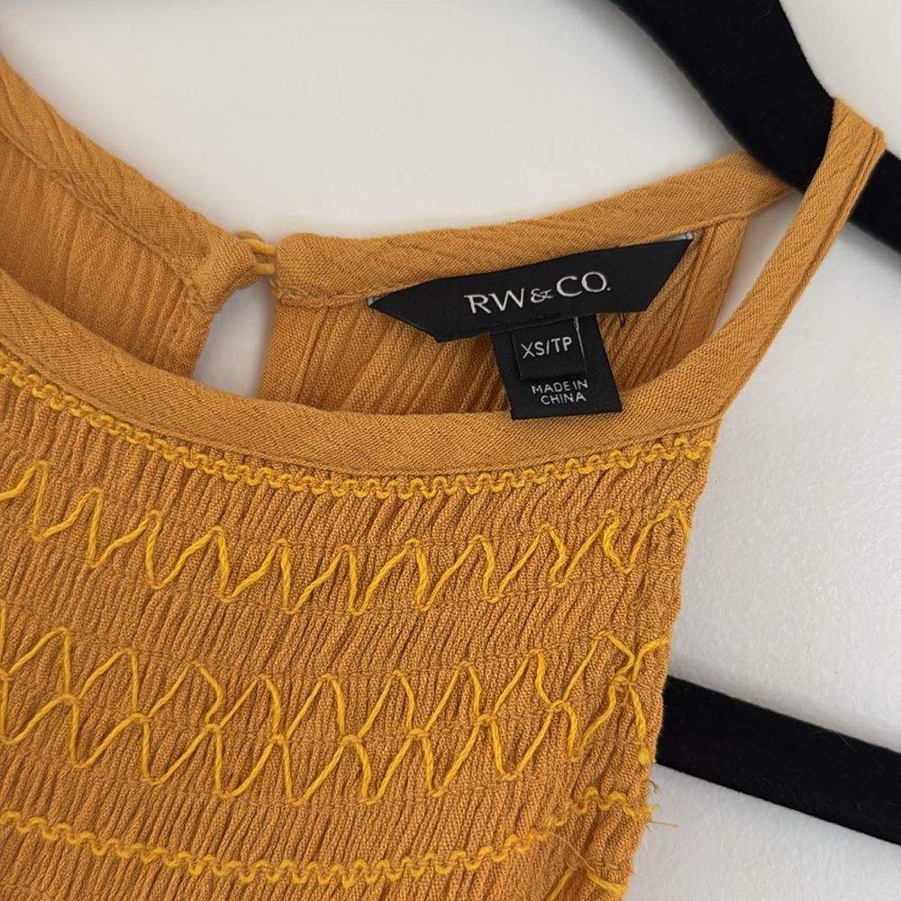 Rw & co halted neck dress in yellow - Picture 3 of 5